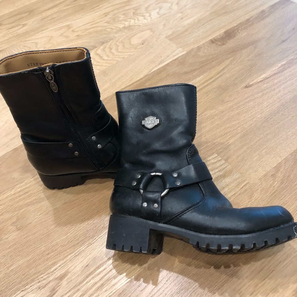 Harley Davidson boots like new.